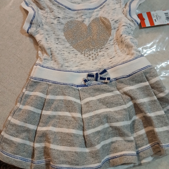 Striped Dress with Heart Design - Picture 3 of 7